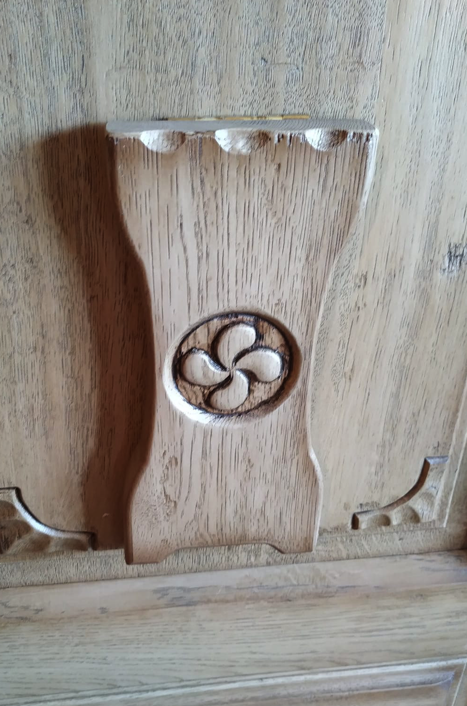 Mobiliario a medida para el aprovechamiento de espacios en viviendas del Pirineo